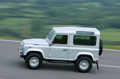 Land rover defender 2011